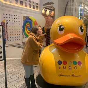 Meet your Posher, Leah